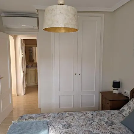 Sunny Days Apartment *